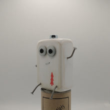 Load image into Gallery viewer, Knut Hurdy-Gurdy - Medium Scraplet - Limited Edition