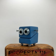 Load image into Gallery viewer, Charlie Bluetooth - Robo Scraplet