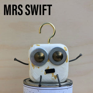 Mrs Swift - Small Scraplet - New Limited Edition